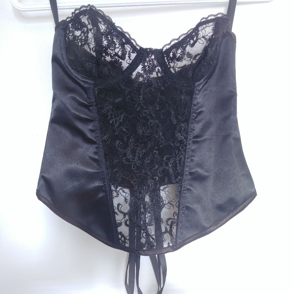 NWT Black Corset with laces